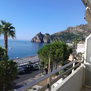 Casa Ilaria SantʼAlessio Siculo